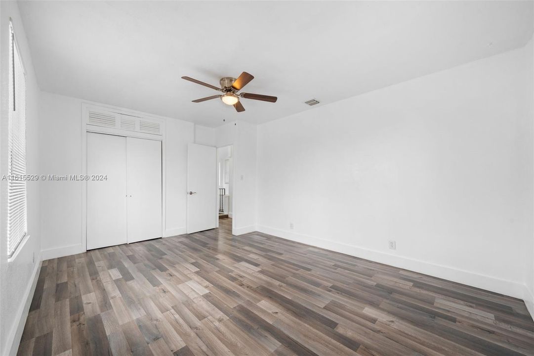 For Sale: $547,000 (4 beds, 2 baths, 1686 Square Feet)