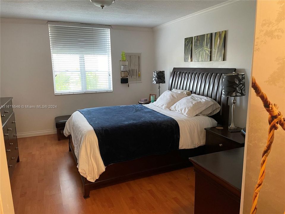 For Rent: $2,550 (2 beds, 2 baths, 1660 Square Feet)