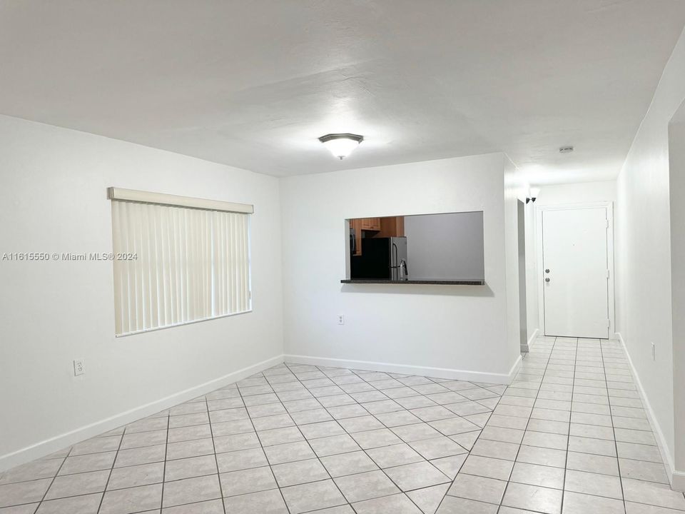 For Rent: $2,450 (2 beds, 2 baths, 986 Square Feet)