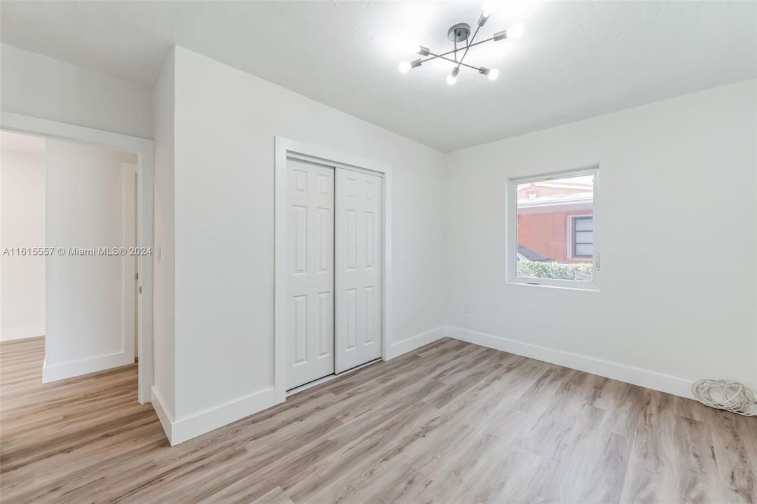 For Sale: $549,000 (4 beds, 2 baths, 1200 Square Feet)