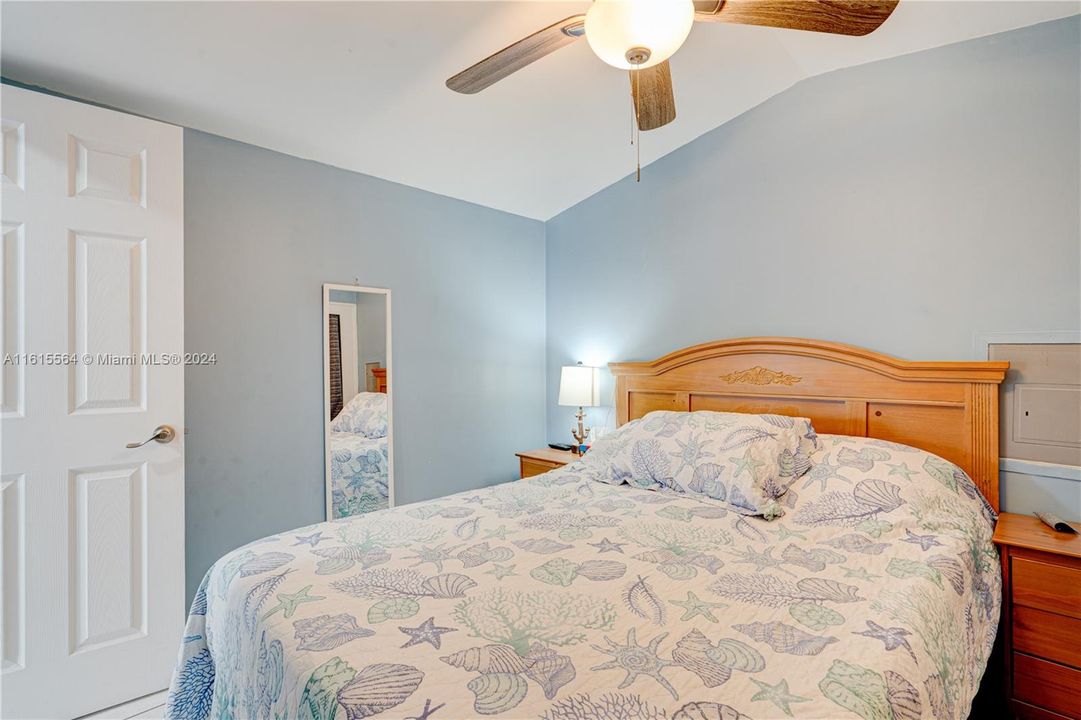 For Sale: $469,000 (2 beds, 1 baths, 0 Square Feet)