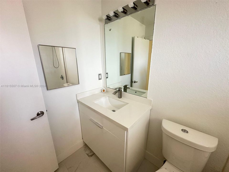 For Rent: $2,800 (3 beds, 2 baths, 1182 Square Feet)