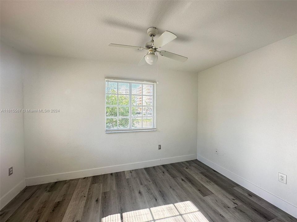 For Rent: $2,800 (3 beds, 2 baths, 1182 Square Feet)