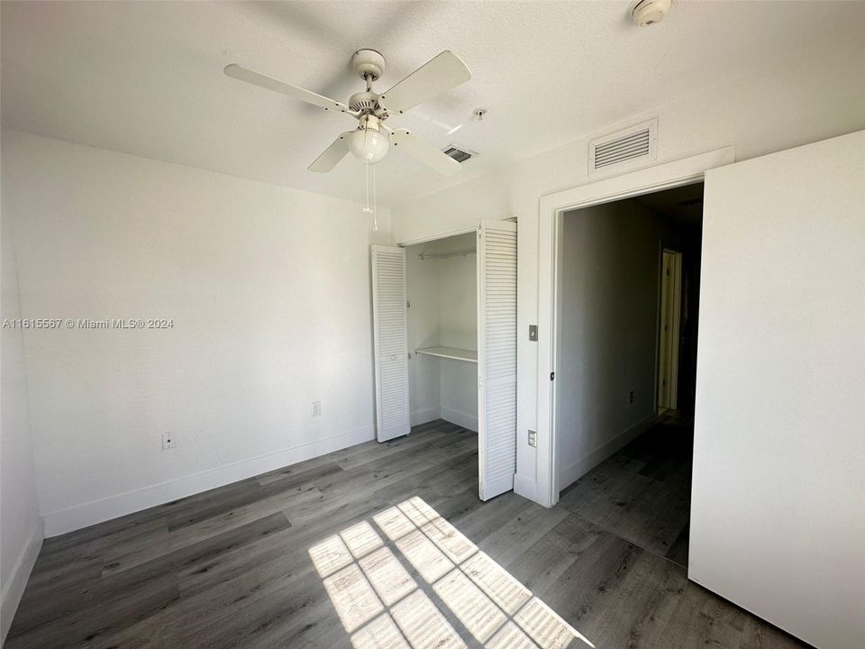 For Rent: $2,800 (3 beds, 2 baths, 1182 Square Feet)