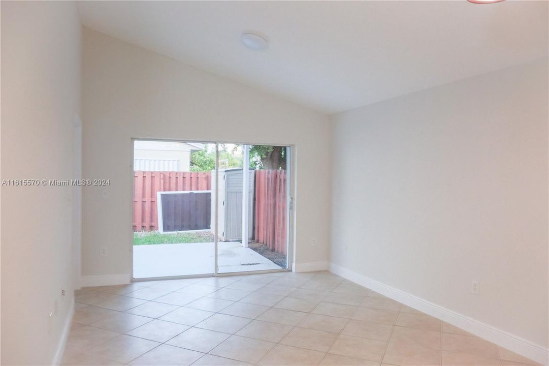 For Rent: $3,700 (4 beds, 2 baths, 1650 Square Feet)