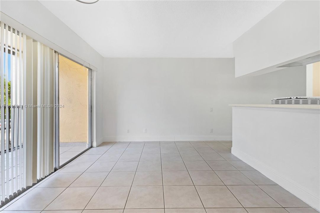 Active With Contract: $175,000 (2 beds, 1 baths, 1013 Square Feet)