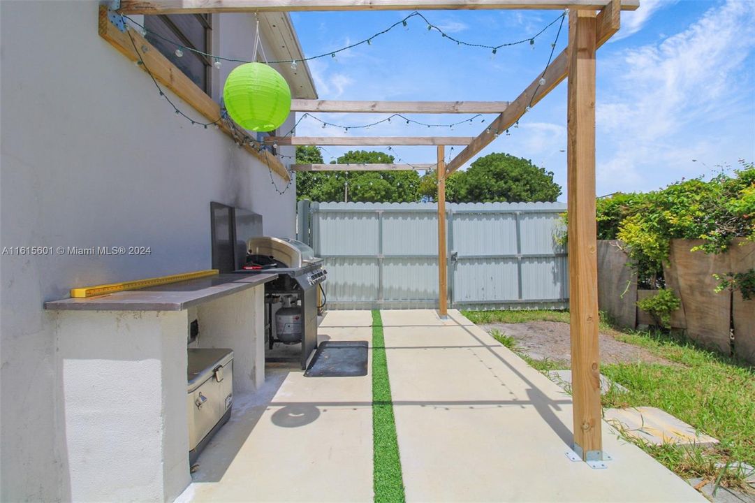 En Venta: $750,000 (3 camas, 2 baños, 1287 Pies cuadrados)