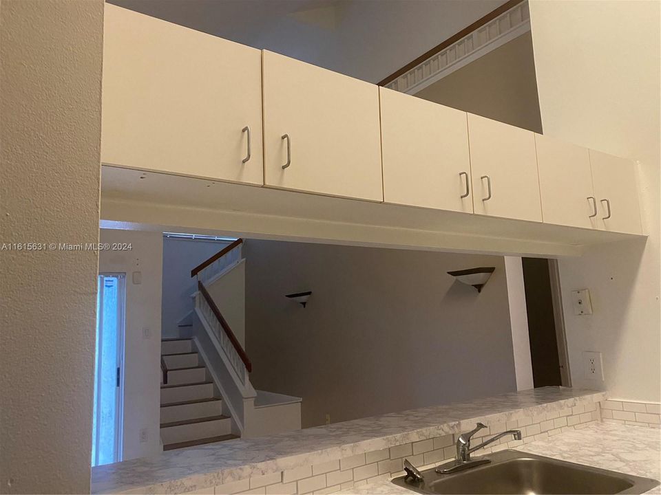 En Venta: $319,000 (2 camas, 2 baños, 1084 Pies cuadrados)