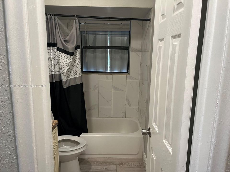 For Rent: $2,850 (3 beds, 2 baths, 1097 Square Feet)