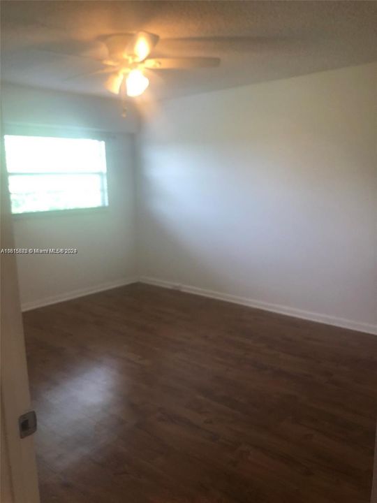 For Sale: $250,000 (2 beds, 2 baths, 1100 Square Feet)