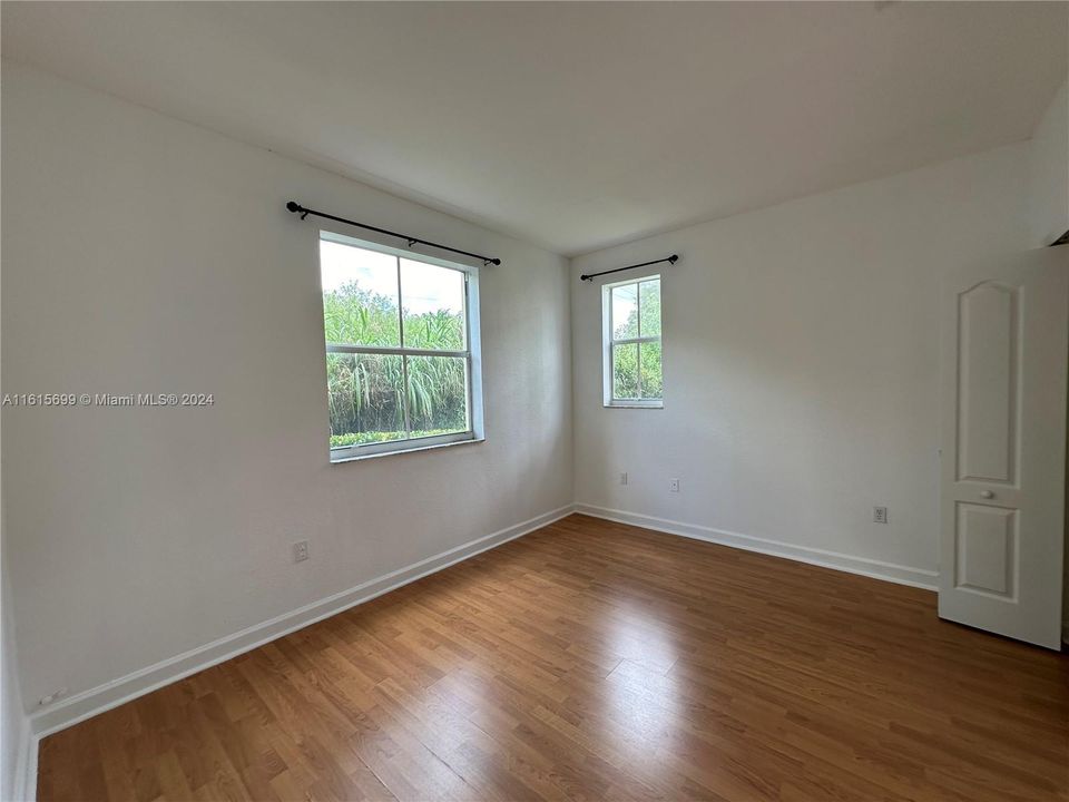For Rent: $2,200 (3 beds, 2 baths, 1166 Square Feet)