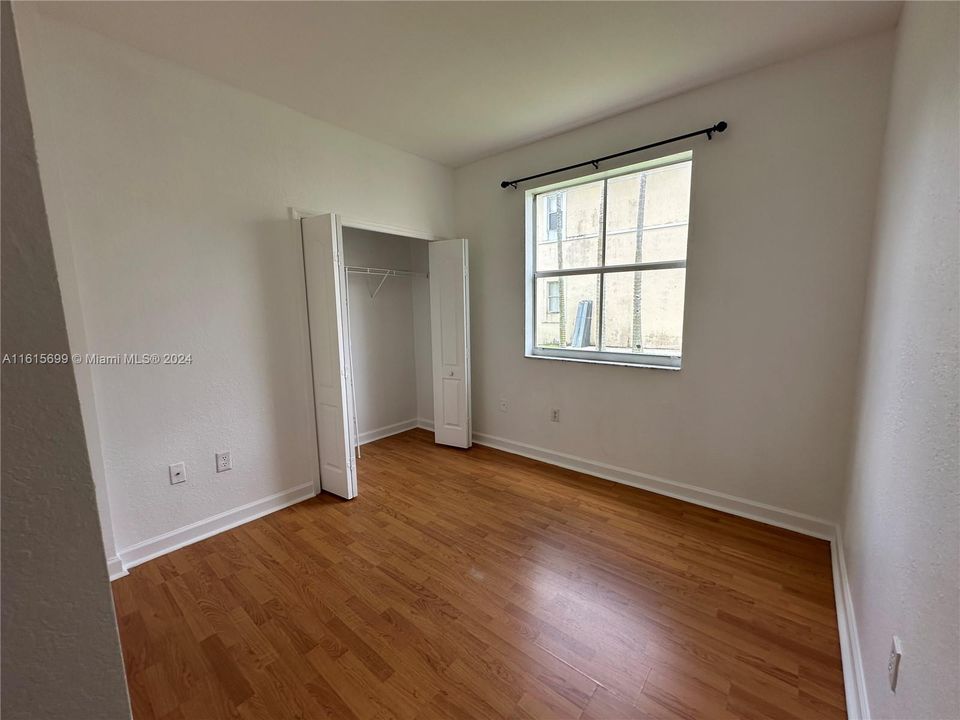 For Rent: $2,200 (3 beds, 2 baths, 1166 Square Feet)