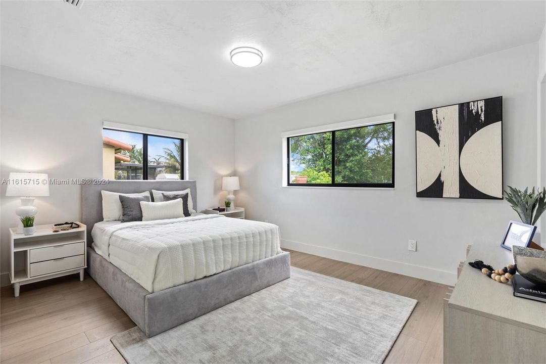 Active With Contract: $695,000 (3 beds, 2 baths, 1296 Square Feet)