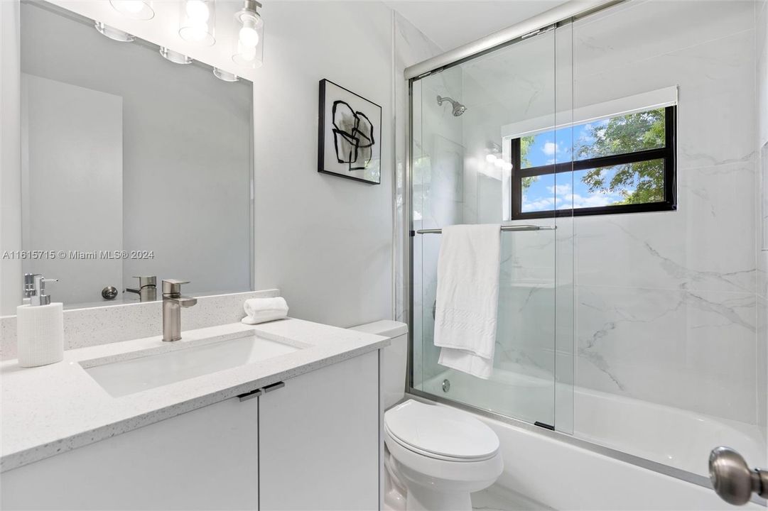 Active With Contract: $695,000 (3 beds, 2 baths, 1296 Square Feet)