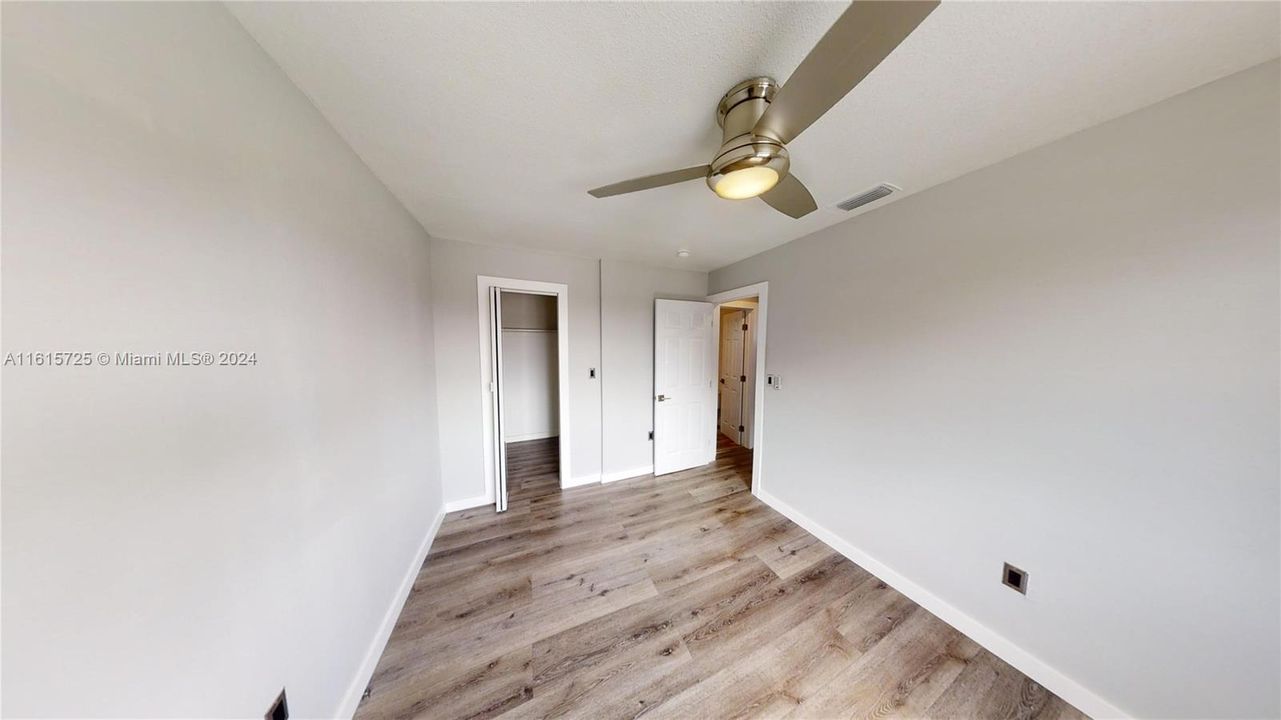 For Rent: $2,900 (3 beds, 1 baths, 1034 Square Feet)