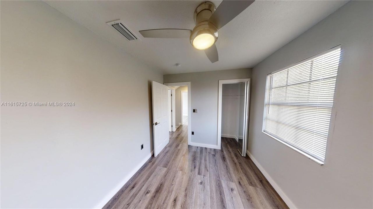 For Rent: $2,900 (3 beds, 1 baths, 1034 Square Feet)