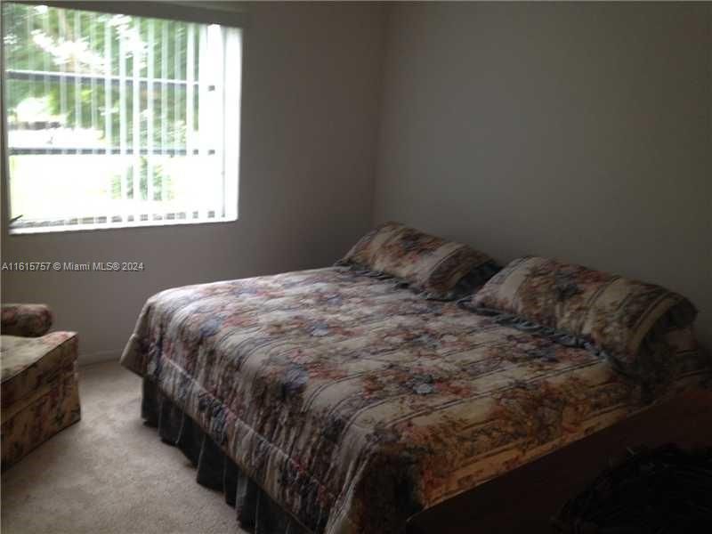 For Rent: $3,200 (2 beds, 2 baths, 850 Square Feet)