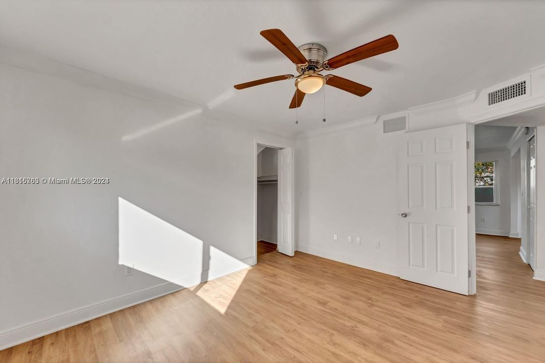 For Rent: $2,300 (2 beds, 1 baths, 2620 Square Feet)