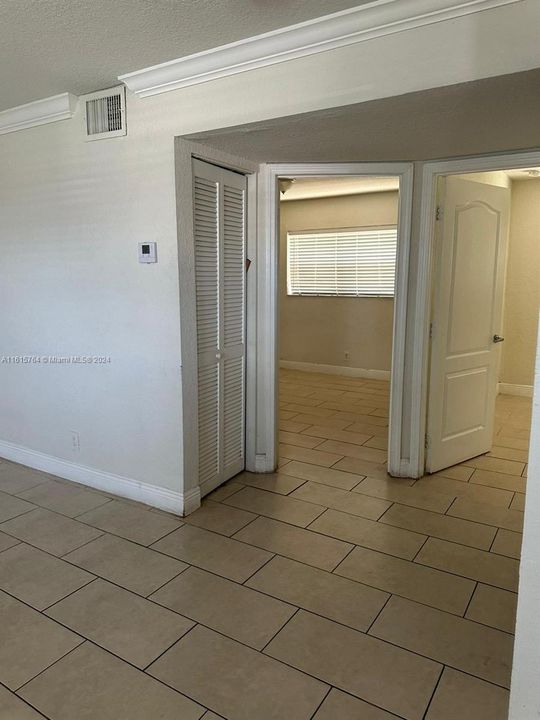 For Rent: $1,750 (2 beds, 1 baths, 680 Square Feet)