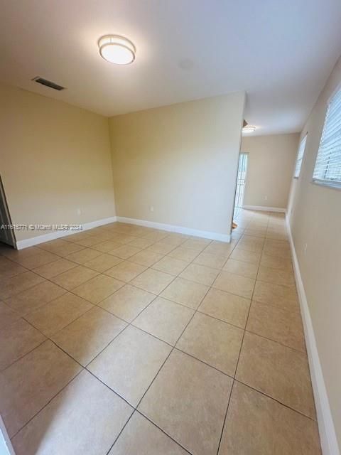 For Rent: $3,200 (3 beds, 2 baths, 1875 Square Feet)