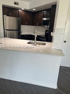 For Rent: $1,900 (1 beds, 1 baths, 743 Square Feet)