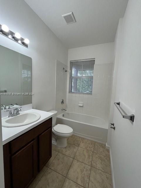 For Rent: $2,900 (4 beds, 2 baths, 1728 Square Feet)