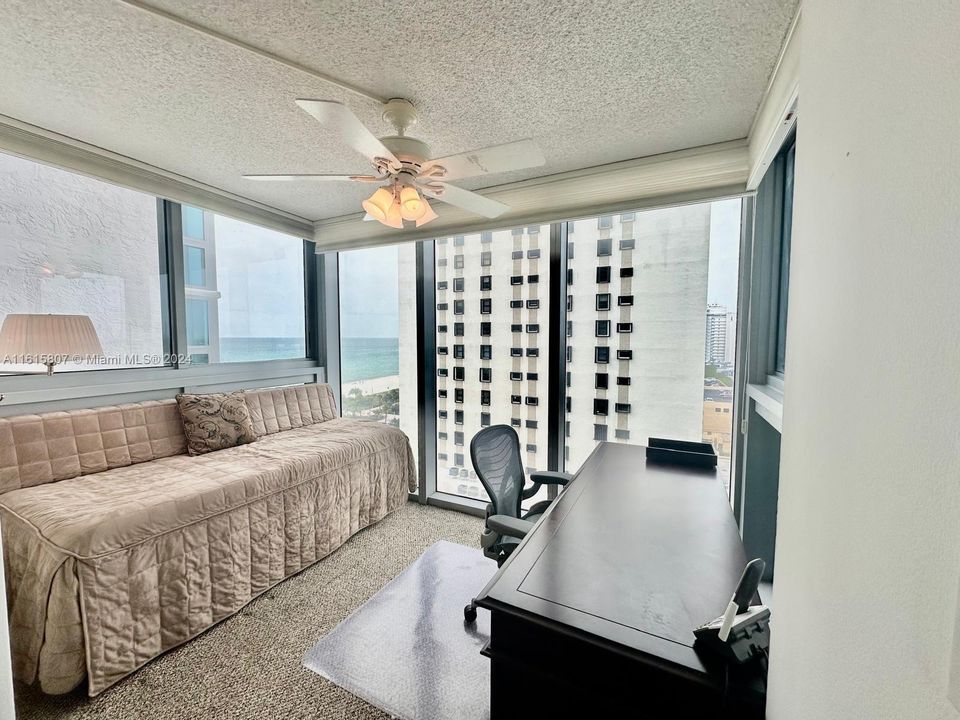 For Sale: $525,000 (1 beds, 1 baths, 1122 Square Feet)