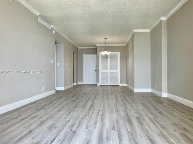 For Rent: $2,600 (1 beds, 1 baths, 745 Square Feet)