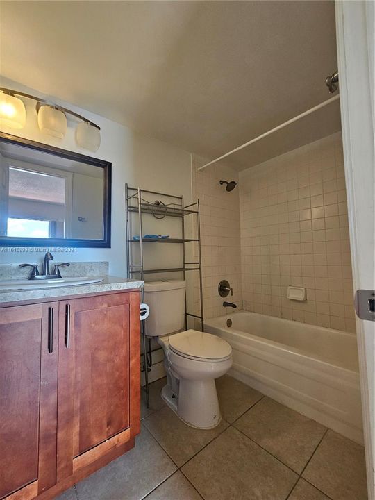 待售: $310,000 (2 贝兹, 2 浴室, 1415 平方英尺)
