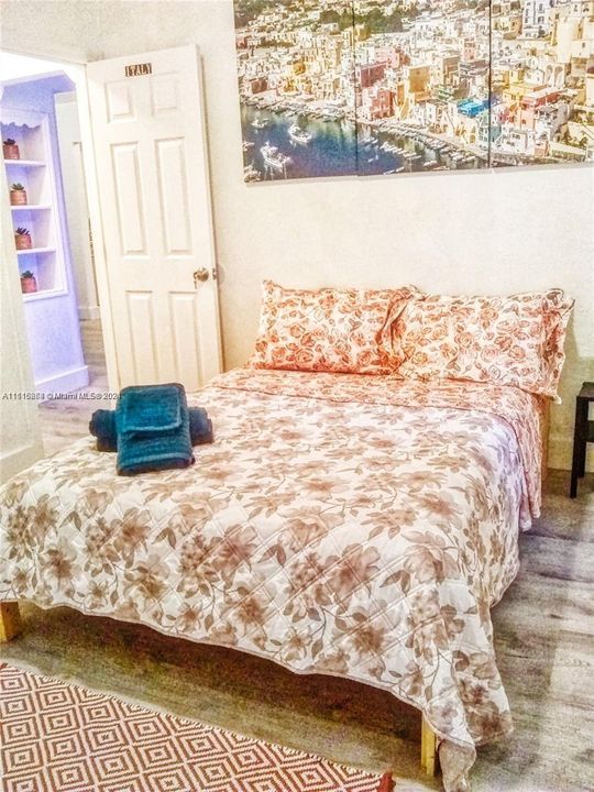 В аренду: $2,500 (3 спален, 1 ванн, 2304 Квадратных фут)