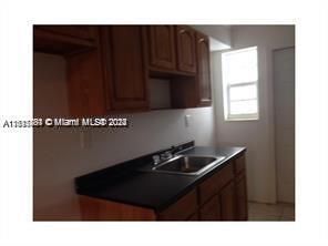 For Rent: $1,500 (1 beds, 1 baths, 653 Square Feet)