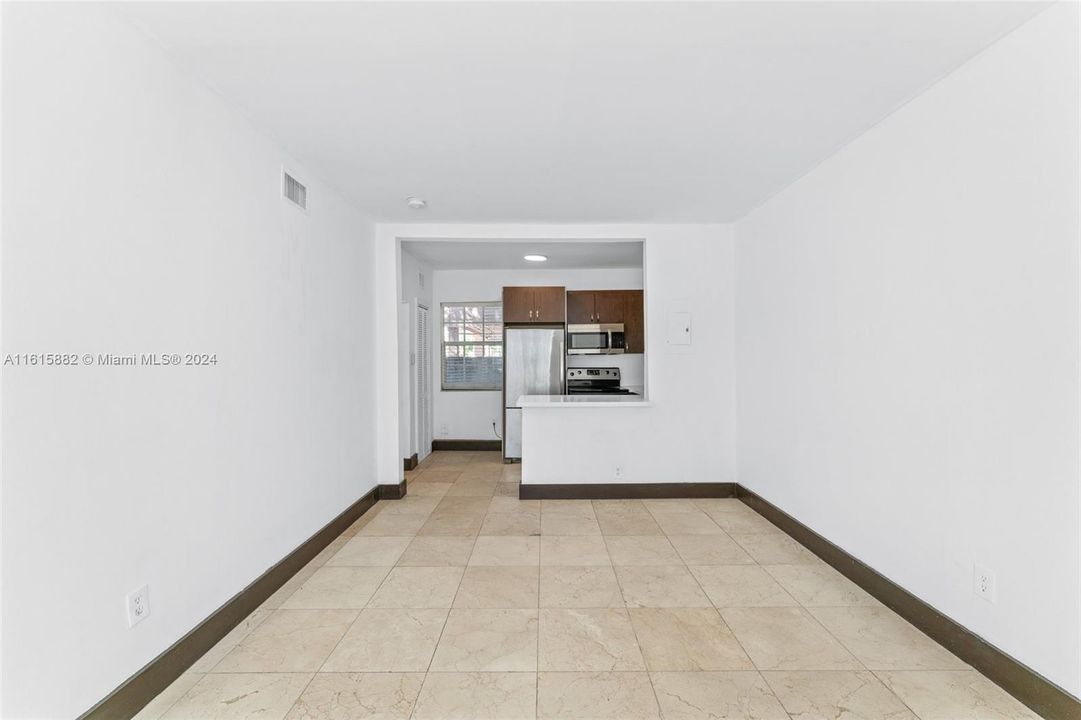 For Rent: $1,985 (1 beds, 1 baths, 545 Square Feet)