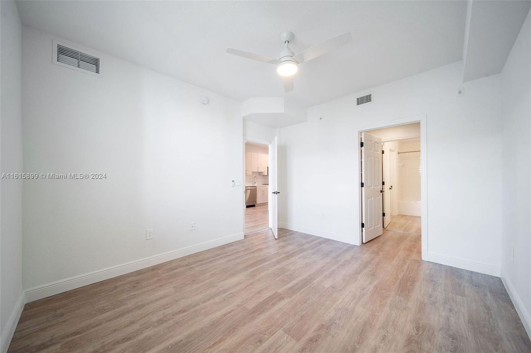 For Rent: $2,098 (1 beds, 1 baths, 750 Square Feet)