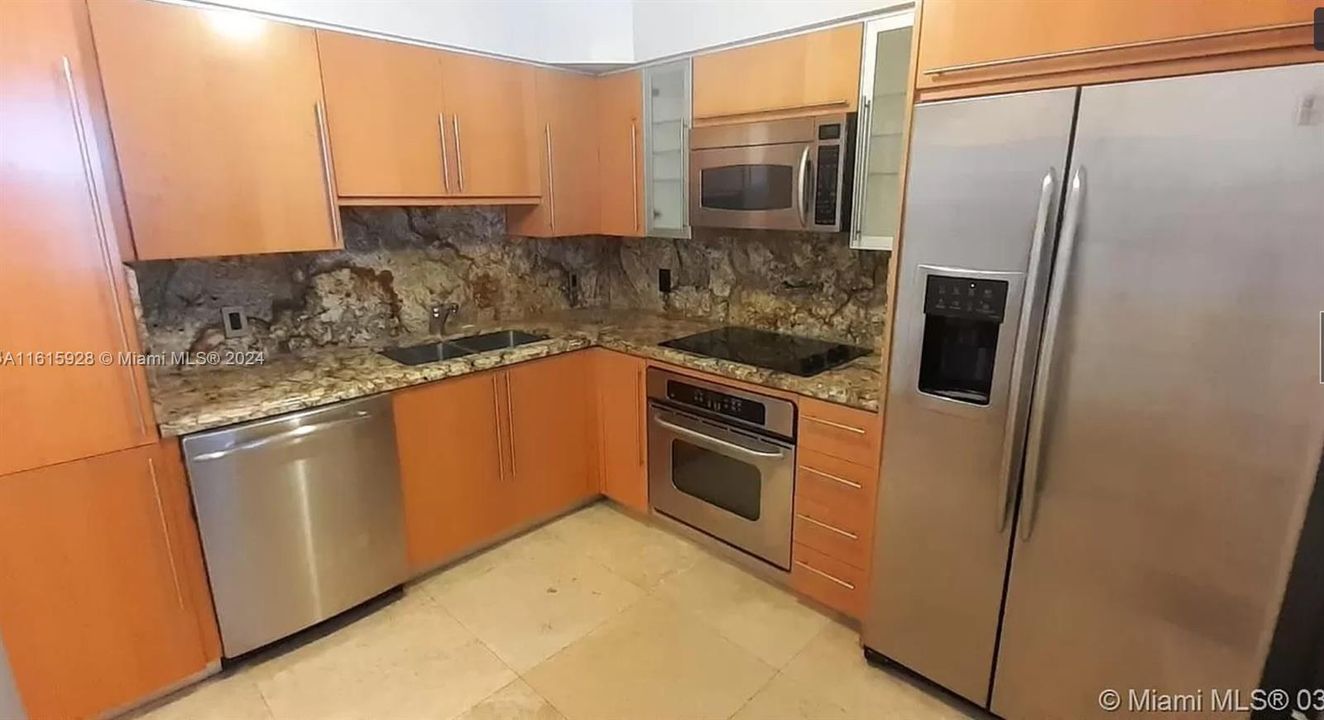 В аренду: $1,699 (1 спален, 1 ванн, 954 Квадратных фут)