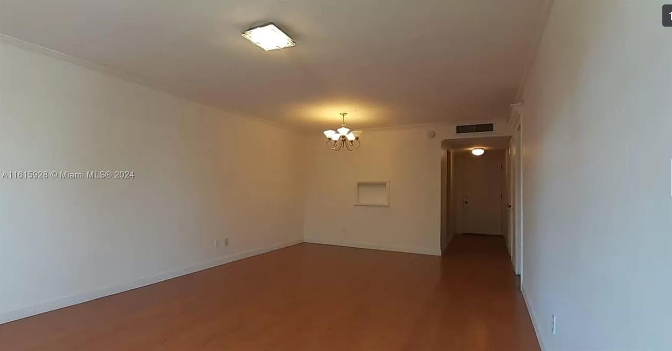 For Rent: $1,699 (1 beds, 1 baths, 954 Square Feet)