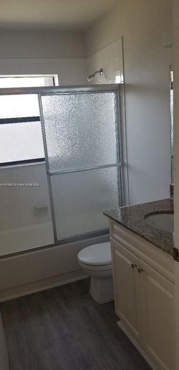 For Rent: $2,200 (2 beds, 2 baths, 750 Square Feet)