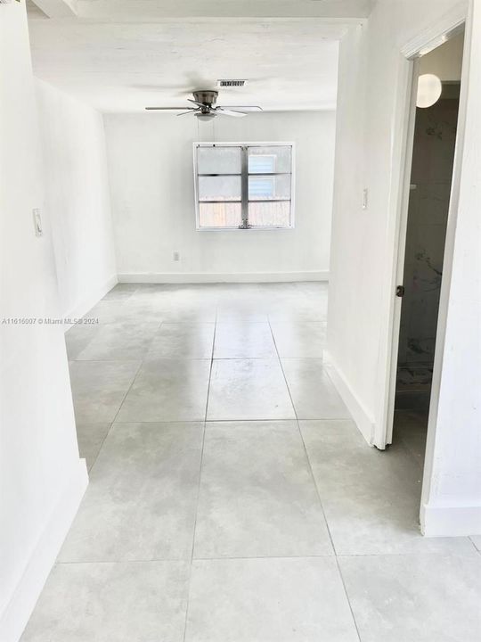 For Rent: $2,400 (2 beds, 2 baths, 1685 Square Feet)