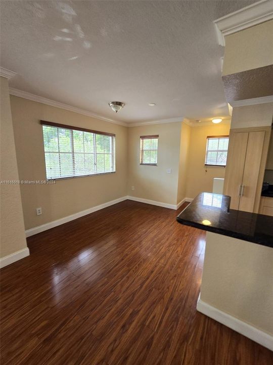 Recently Rented: $2,700 (2 beds, 2 baths, 1205 Square Feet)