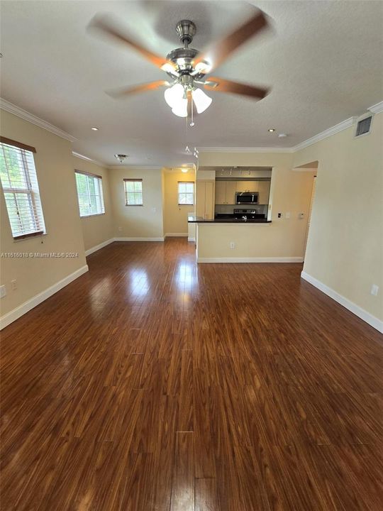 Active With Contract: $2,700 (2 beds, 2 baths, 1205 Square Feet)
