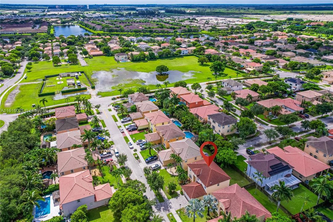 For Sale: $620,000 (4 beds, 3 baths, 2783 Square Feet)