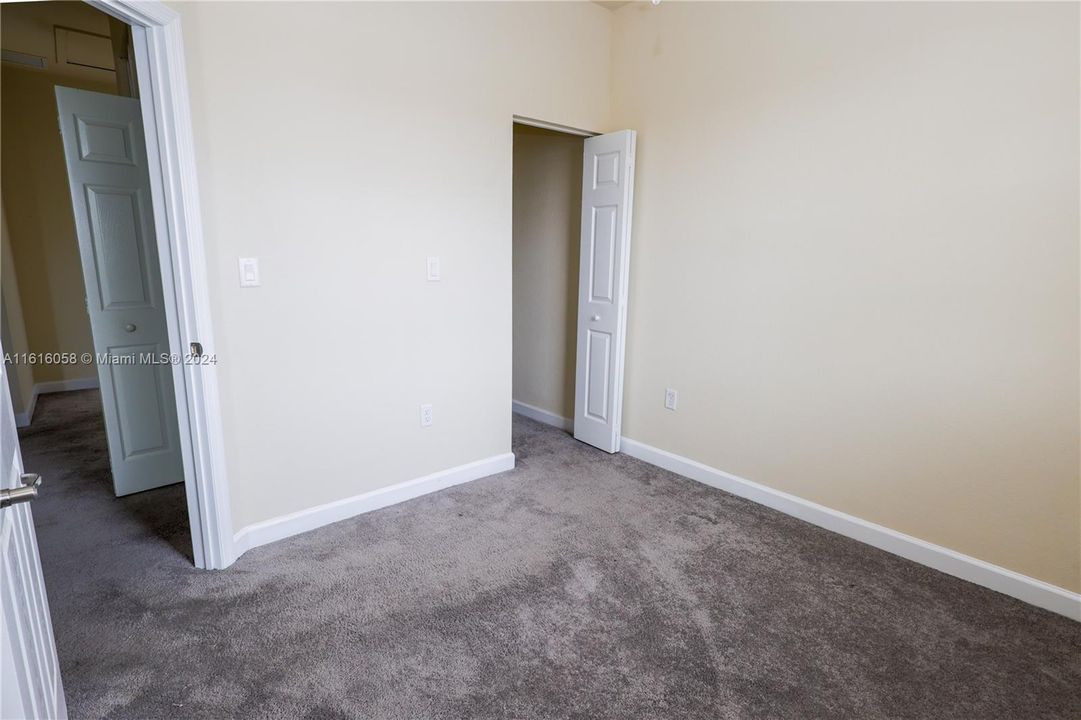 For Rent: $2,900 (3 beds, 2 baths, 1432 Square Feet)