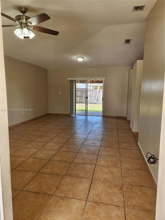 For Rent: $3,100 (3 beds, 2 baths, 1300 Square Feet)