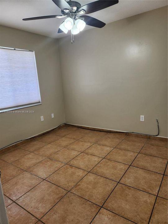 For Rent: $3,100 (3 beds, 2 baths, 1300 Square Feet)