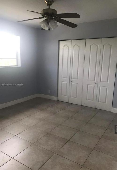 For Sale: $185,000 (1 beds, 1 baths, 578 Square Feet)