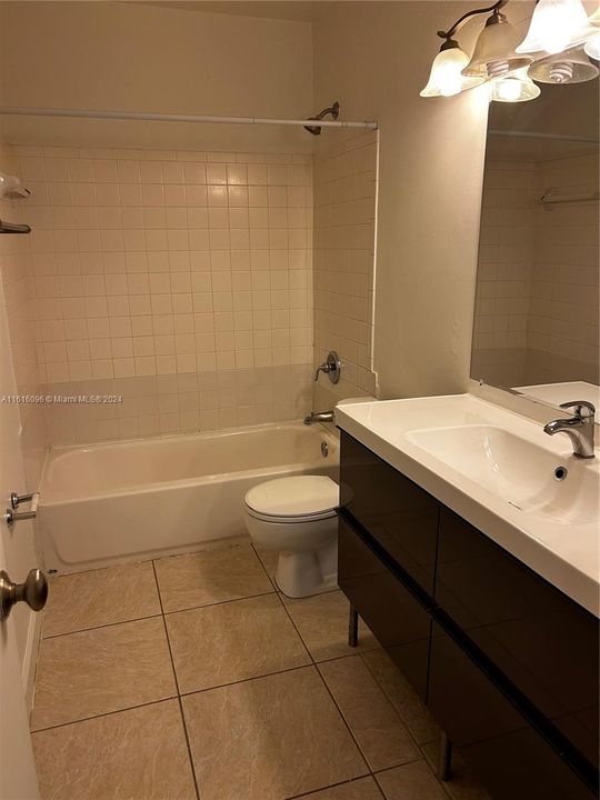 For Rent: $2,400 (2 beds, 2 baths, 1100 Square Feet)