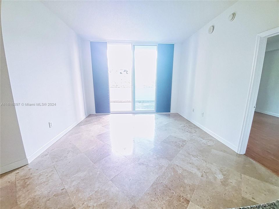For Rent: $3,200 (2 beds, 2 baths, 1057 Square Feet)