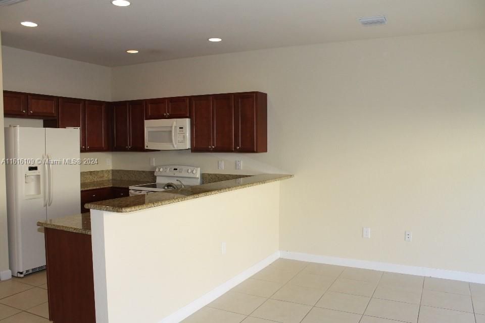 For Rent: $2,749 (3 beds, 2 baths, 1542 Square Feet)