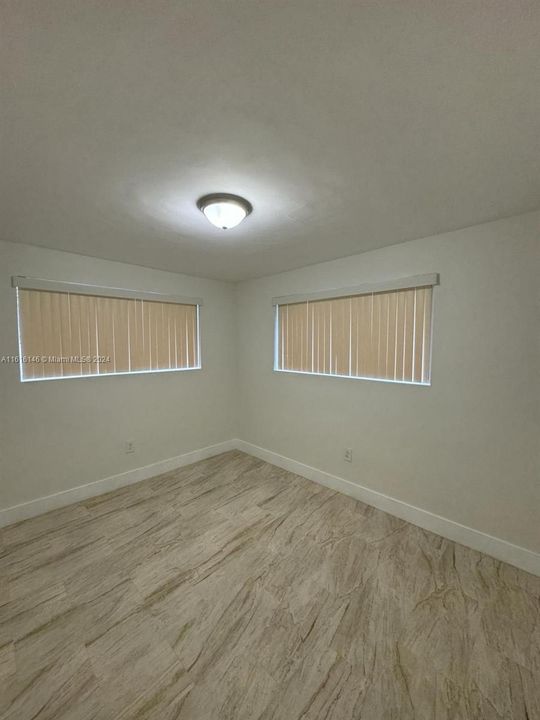 For Rent: $2,700 (2 beds, 1 baths, 2097 Square Feet)