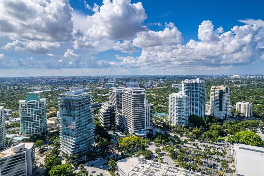 For Sale: $2,225,000 (2 beds, 2 baths, 1310 Square Feet)