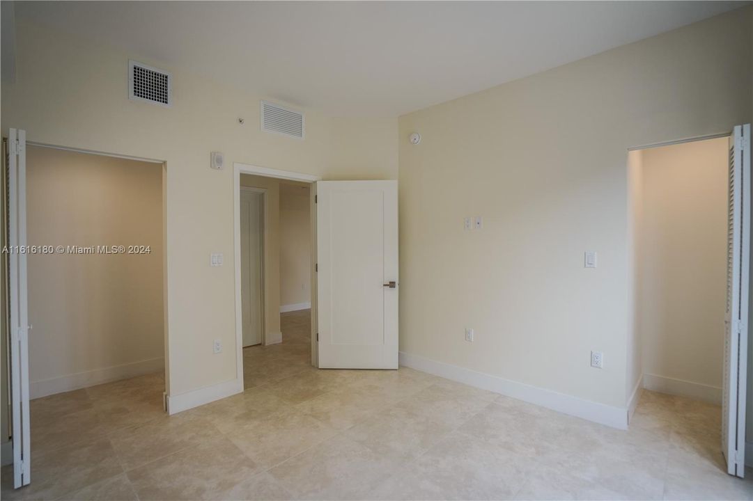 For Rent: $4,150 (2 beds, 2 baths, 1888 Square Feet)